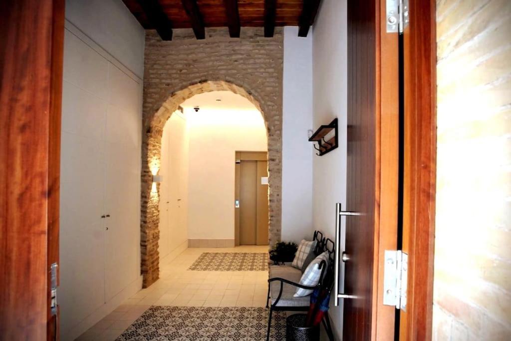 Mini Hotel In The Heart Of Sevilla For Exclusive Usage Eksteriør bilde