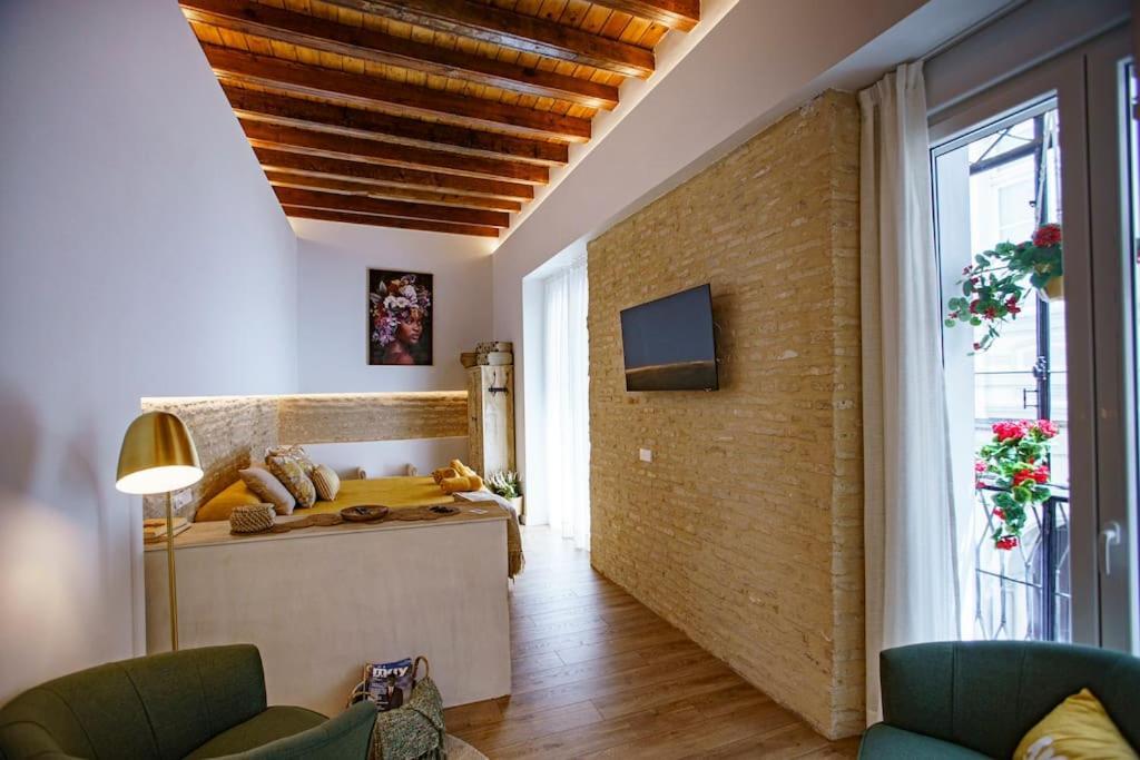 Mini Hotel In The Heart Of Sevilla For Exclusive Usage Eksteriør bilde
