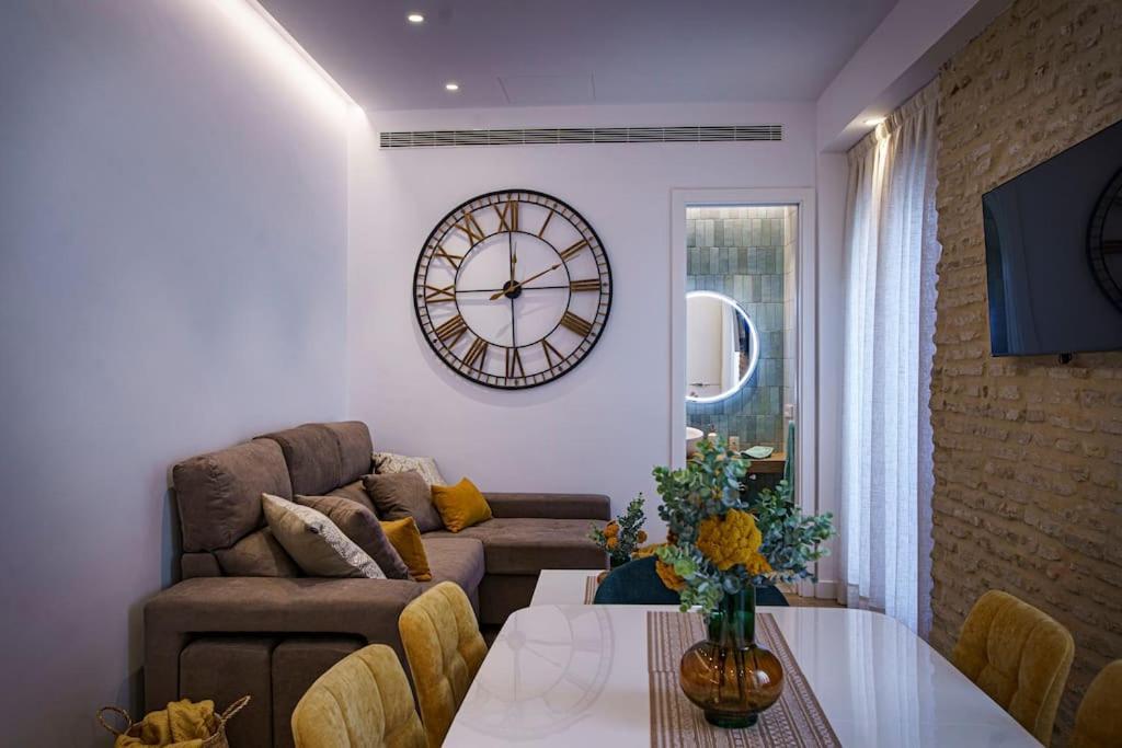 Mini Hotel In The Heart Of Sevilla For Exclusive Usage Eksteriør bilde